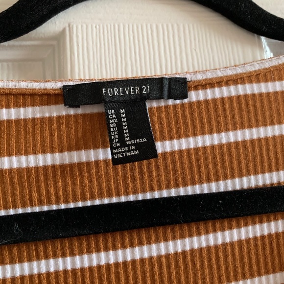 Forever 21 crop top - Picture 2 of 2